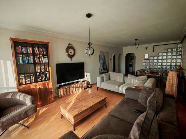 RE/MAX'TAN | 1. ANAFARTALAR'DA ŞEHİR MANZARALI KİRACILI 2+1 YATIRIMLIK DAİRE
