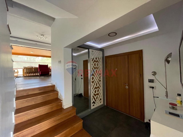 REMAX MODEL DEN ÇAMLIKTA 335M² ARSA IÇERISINDE 6+2 SATILIK VILLA