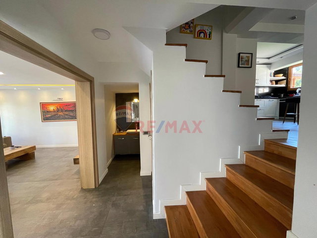 REMAX MODEL DEN ÇAMLIKTA 335M² ARSA IÇERISINDE 6+2 SATILIK VILLA