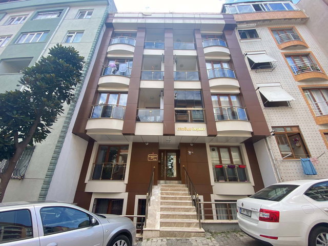 LİBADİYE CADDESİNE ÇOK YAKIN, 6 YILLIK BİNADA, YÜKSEK GİRİŞ 2+1