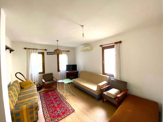 BODRUM PEKSİMET’TE GÜVENLI SITE IÇINDE EŞYALI 2+1 VİLLA