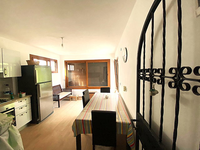 BODRUM PEKSİMET’TE GÜVENLI SITE IÇINDE EŞYALI 2+1 VİLLA