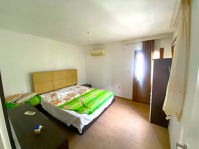 BODRUM PEKSİMET’TE GÜVENLI SITE IÇINDE EŞYALI 2+1 VİLLA