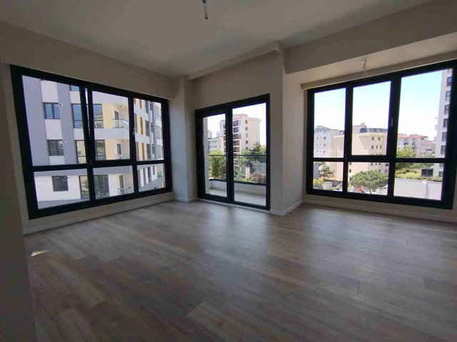 REMAX PUSULA'DAN FLORA DELUX ORHANTEPE KİRALIK 2+1 DAİRE