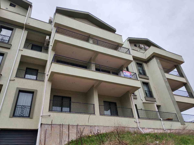 REMAX BEYAZ GÜMÜŞTEPE 4+1 KIRALIK DAIRE