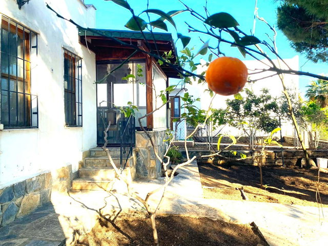 BODRUM GÜMÜŞLÜK KADIKALESI'NDE ÖZEL PLAJLI SITE IÇINDE 2+1 VILLA