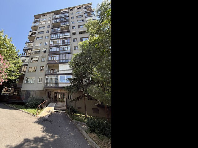 KADIKÖY ZÜHTÜPAŞA’DA MARMARAY’A YAKIN, TADİLATLI 96 M2 NET , ASANSÖRLÜ DAİRE