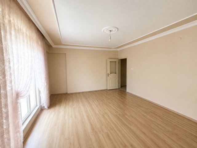 ÇERKEZKÖY FATİH MAH.’DE 3+1,  140 M²,  2 BANYO, 3 WC, 2 BALKONLU, KREDİYE UYGUN