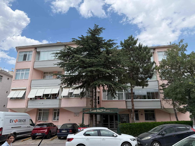 AYRANCI AZİZİYE REFİK BELENDİR SOK. HOŞDERE CAD. YAKINI 4+1 KİRALIK DAİRE