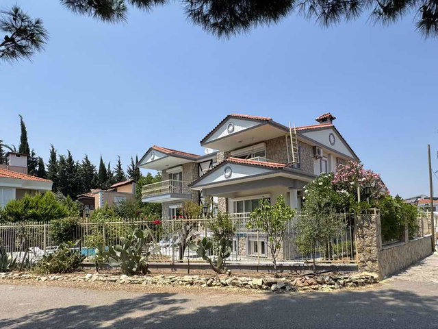 DÖŞEMEALTI NEBİLER’DE 5+1 MÜSTAKİL HAVUZLU SATILIK VİLLA