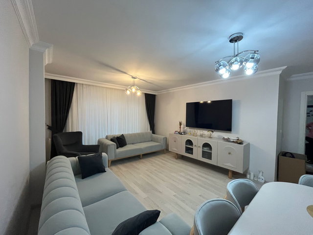 ÇEKMEKÖY MERKEZ MAHALLESİNDE KİRALIK 3+1 DAİRE