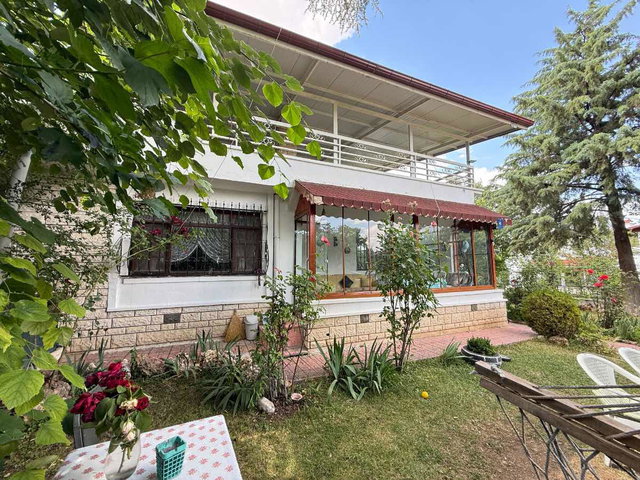 AKYURT AKKENT SITESINDE 475M2 ARSA PAYI EN YÜKSEK SATILIK VİLLA