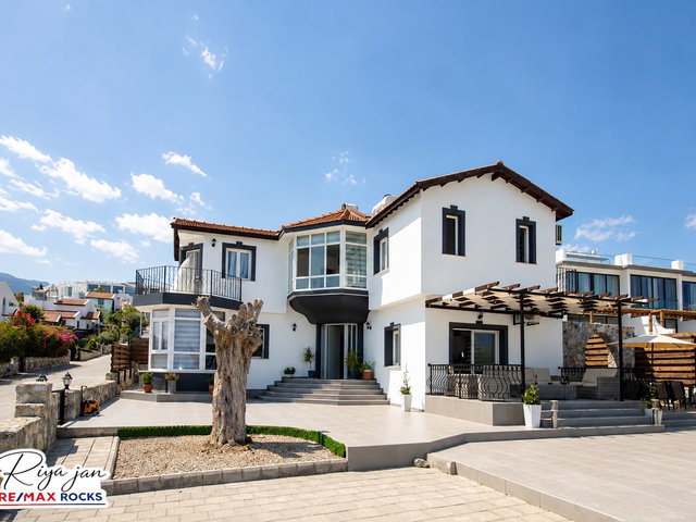 ESENTEPE’DE ZARİF 3+1 VİLLA  | PANORAMİK DENİZ MANZARASI & ORTAK HAVUZ | SUN VALLEY’E ADIM MESAFESİ