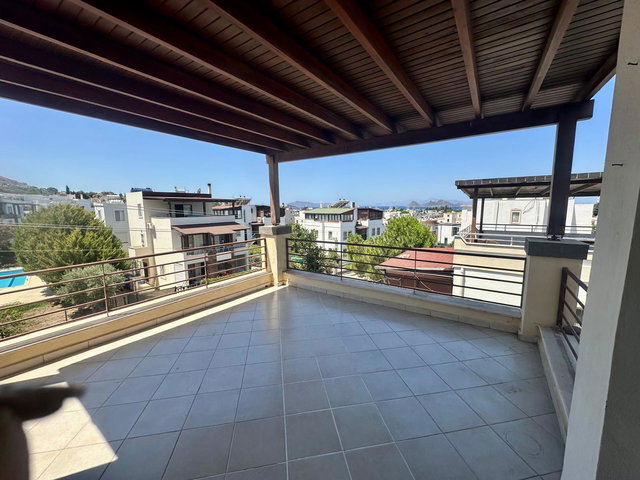 TURGUTREIS AMIRAL İBAK EVLERI'NDE DENIZ MANZARALI 3+1 ÜST KAT | 110 M² | DENIZE 850 M