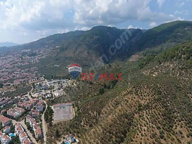 ALTINOLUK PLAJA 200M SATILIK TRİPLEX VİLLA