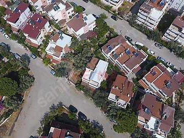 ALTINOLUK PLAJA 200M SATILIK TRİPLEX VİLLA