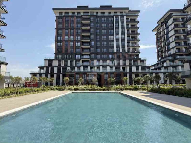 RAMS DENİZ KENT SİTESİNDE DENİZ MANZARALI 2+1 105 M2 KİRALIK