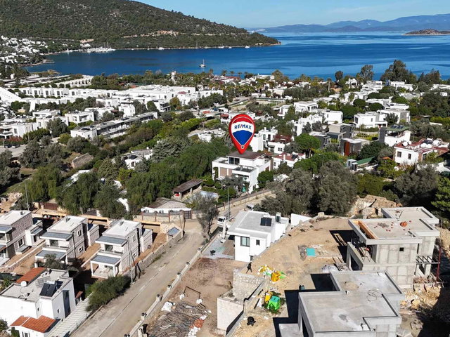 BODRUM TORBA’DA DENIZE YAKIN, ASANSÖRLÜ, MÜŞTEMILATLI - LOFT SUITLI HAVUZ VE BAHÇELI MÜSTAKIL VILLA