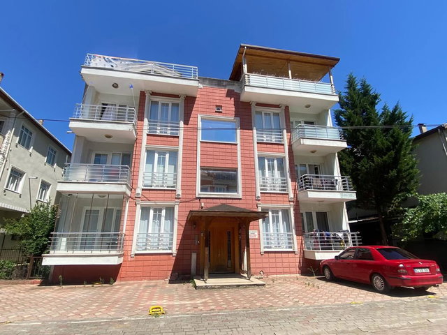 IZMIT YENIŞEHIR CIHAN HASTANESI MEVKI SATILIK 4+1 DAIRE