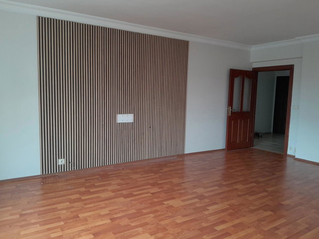 ÇEKMEKÖY ORKENT EVLERI SITESINDE HAVUZ MANZARALI 3+1 DAIRE