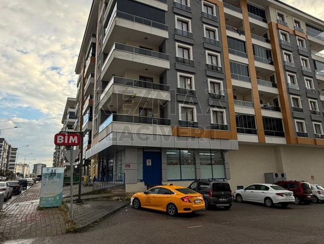 RE/MAX LACIVERT'TEN ŞEHIR HAST. KARŞISI LÜKS KIRALIK 3+1 DAIRE