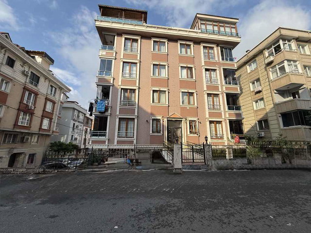 EYÜP ESENTEPE MAHALLESİ SATILIK 2+1 ARA KAT DAİRE