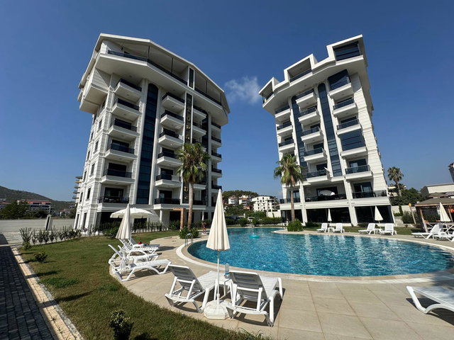 TROPİK PARK YANINDA FULL AKTİVİTELİ TOPALOĞLU SİTESINDE FULL EŞYALI 1+1
