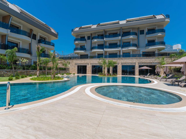 ALANYA KARGICAK'TA LÜKS SİTE İÇESİNDE SATILIK 2+1 BAHÇE DUBLEKS