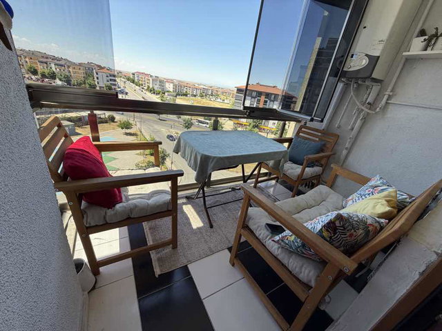 ÇORLU’DA 3+1 | EN ÜST KAT | GÜNEY-BATI CEPHELİ | BALKONLU | KREDİYE UYGUN DAİRE