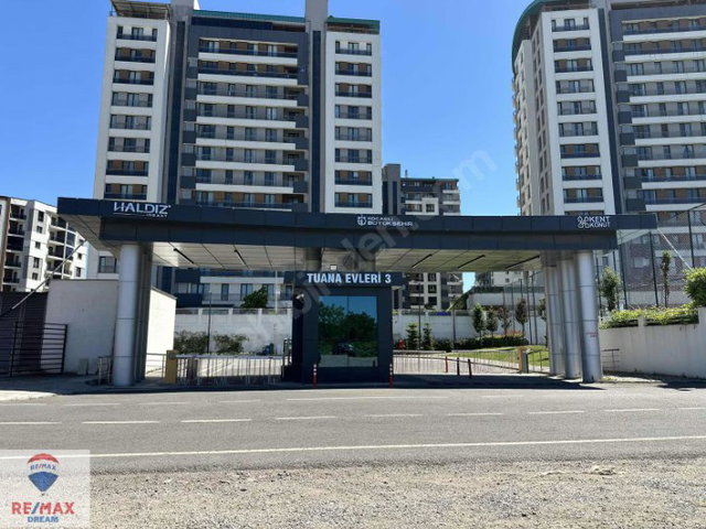 REMAX'DEN TUANA 3. ETAP KİRALIK 2+1 EBEVEYN BANYOLU DAİRE