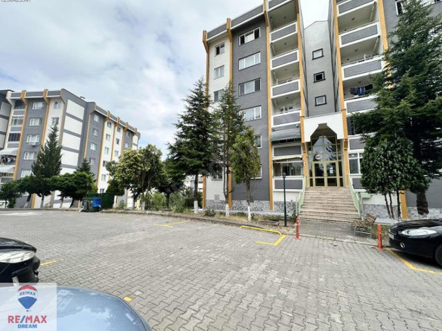 REMAX 'DEN DORUKKENT SİTESİ KİRALIK 3+1 EŞYALI DAİRE