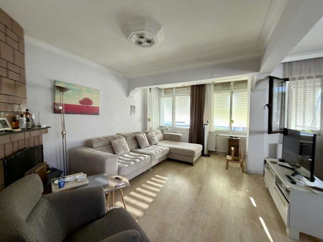 GİRNE CADDESİ PARALELİ OTOPARKLI KİRALIK DAİRE