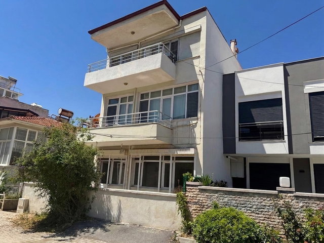GÜZELBAHÇE MALTEPE'DE DENİZE 80M, 3+1 , 125M2 SATILIK DAİRE