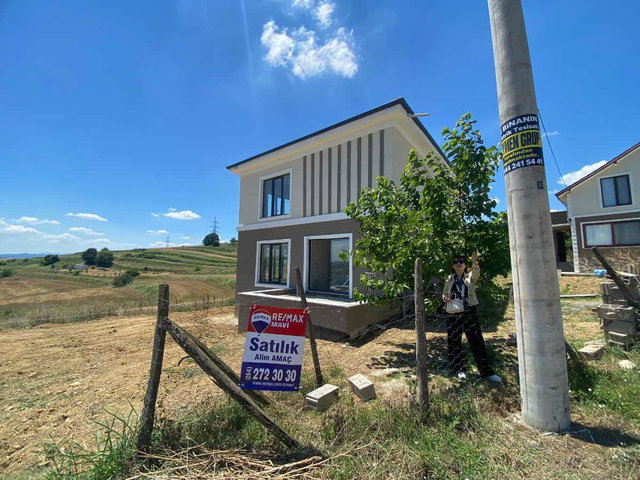 REMAX MAVİDEN KAYRANCIKTA ŞEHİR MANZARALI SIFIR MÜSTAKİL DUBLEKS