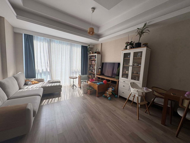 MEVA ANADOLU SİTESİ’NDE 7. KAT 1+1 KİRALIK DAİRE | BALKONLU, MERKEZİ ISITMA (PAY ÖLÇER)