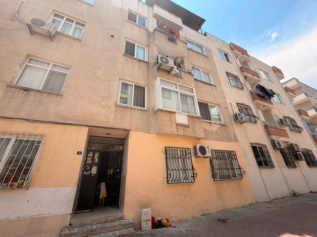REMAX RİNA'DAN DENİZE YAKIN FIRSAT 2+1