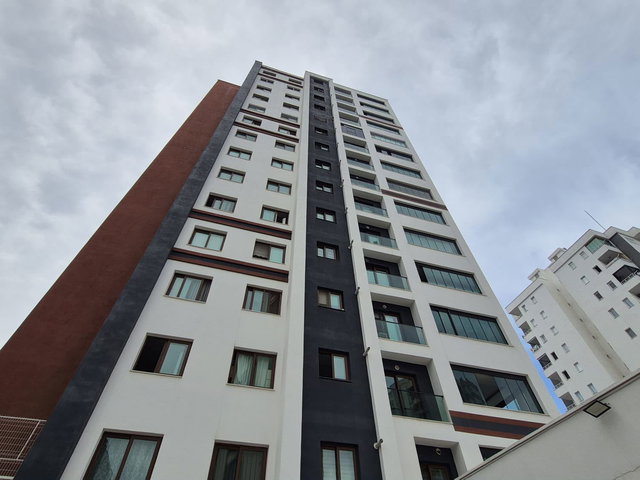 REMAX RİNA'DAN AKDENİZ MAH.DE LÜKS 4+1
