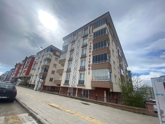 REMAX İLKE'DEN ŞÜKRÜPAŞA TAHA SİTESİ'NDE 3+1 KİRALIK DAİRE