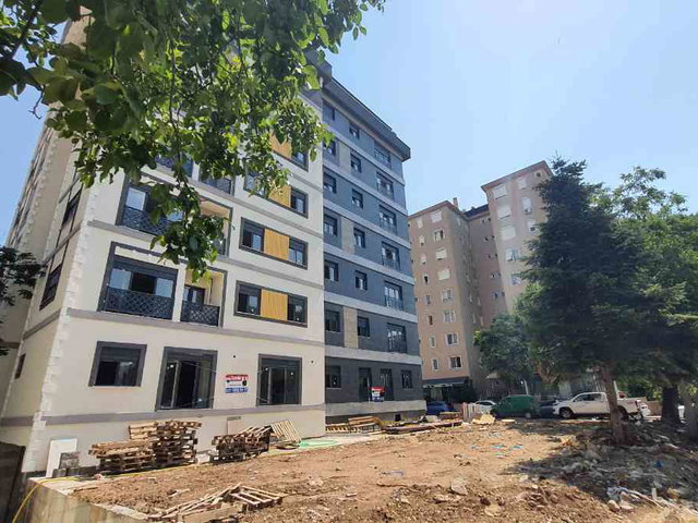 MALTEPE FEYZULLAH MAHALLESI MARMARAY VE SAHILE YAKIN MANZARALI YENI BINA  3+2 DUBLEKS SATILIK