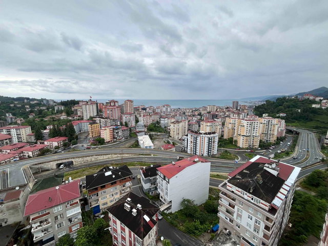 KAPLICA'DA ÜNİVERSİTE YANI DENİZ MANZARALI 3+1 KİRALIK DAİRE