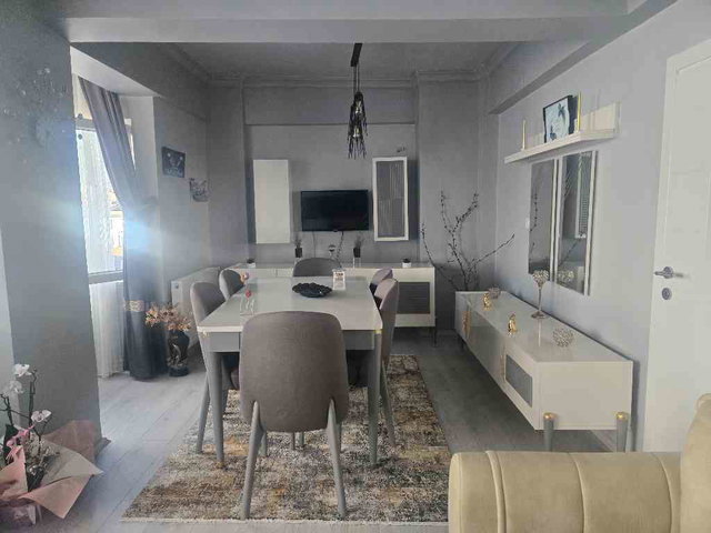 RÜSTEMPAŞA GÖL MANZARALI, DÜKKÂN HİSSELİ, MASRAFSIZ 3+1 SATILIK DAİRE