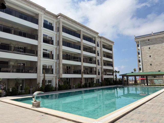 KUŞADASI TREND ROYAL 3 SİTESİ DOĞA MANZARALI LÜKS 2+1 DAİRE