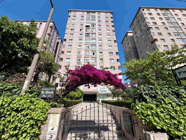 ATAŞEHIR İÇERENKÖY MAH. SITE İÇI MASRAFSIZ BOŞ KIRALIK 3+1 DAIRE
