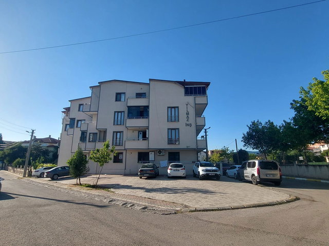 KÖRFEZ GÜNEY MAHALLESİ'NDE SATILIK 4+1 ARA DUBLEKS DAİRE