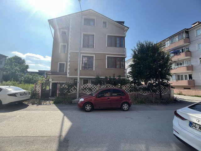 ADAPAZARI’NDA 3+1 | 155 M² BRÜT | BALKONLU | KAT MÜLKİYETLİ, KREDİYE UYGUN DAİRE