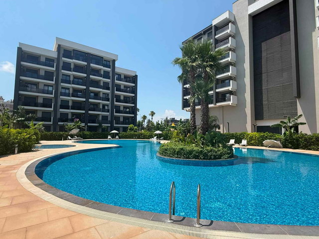 BARAJ MAH. PALMA SİTESİNDE ARAKAT EŞYASIZ KİRALIK 1+1 DAİRE