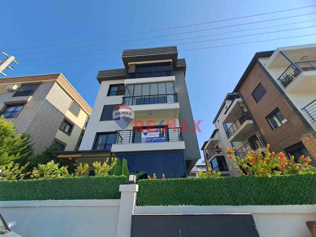 CAMIKEBIR MAHALLESI SATILIK 2+1 ARA KAT EBEVEYN BANYOLU DAIRE