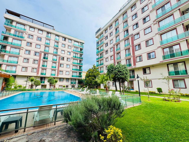 KARTAL NEW YAKACIK’TA  | HAVUZ MANZARALI I EBEVEYN BANYOLU I 3+1 KİRALIK DAİRE