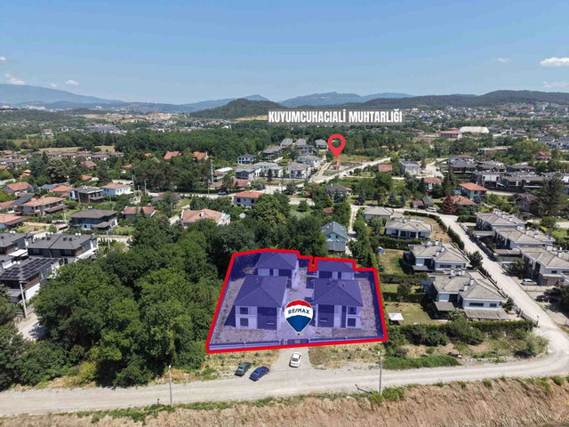 REMAX DIA'DAN KUYUMCUHACIALİ'DE 3+1 SATILIK LÜKS İKİZ VİLLA