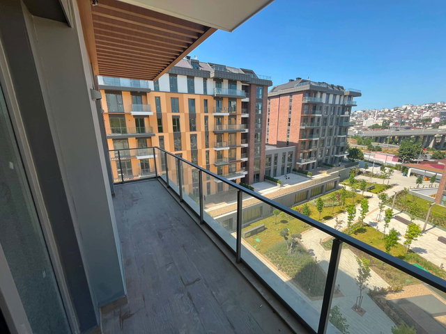 FOREV MODERN VADİ SİTESİ'NDE SATILIK 2+1 DAİRE